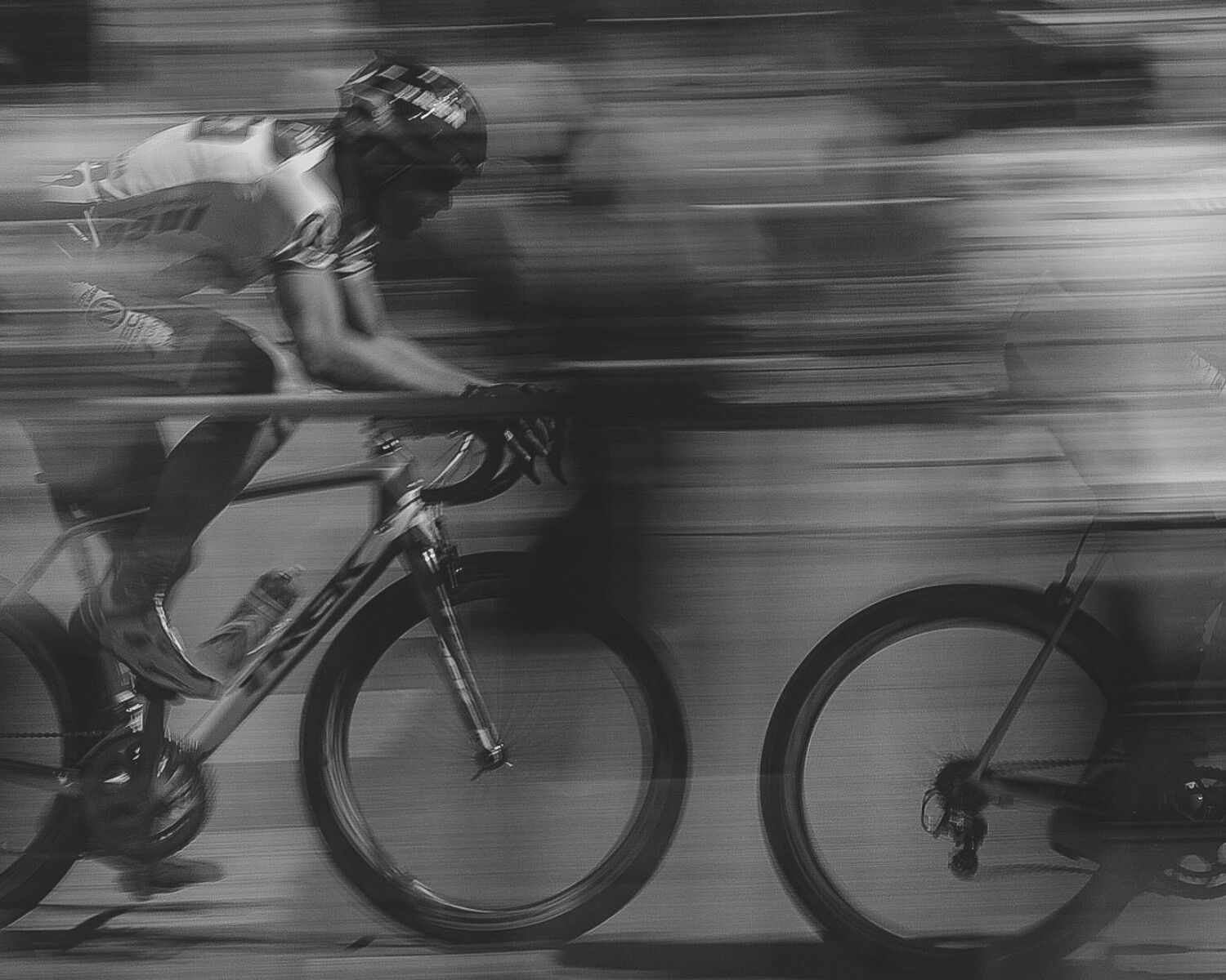 Prutour slider BW1 web